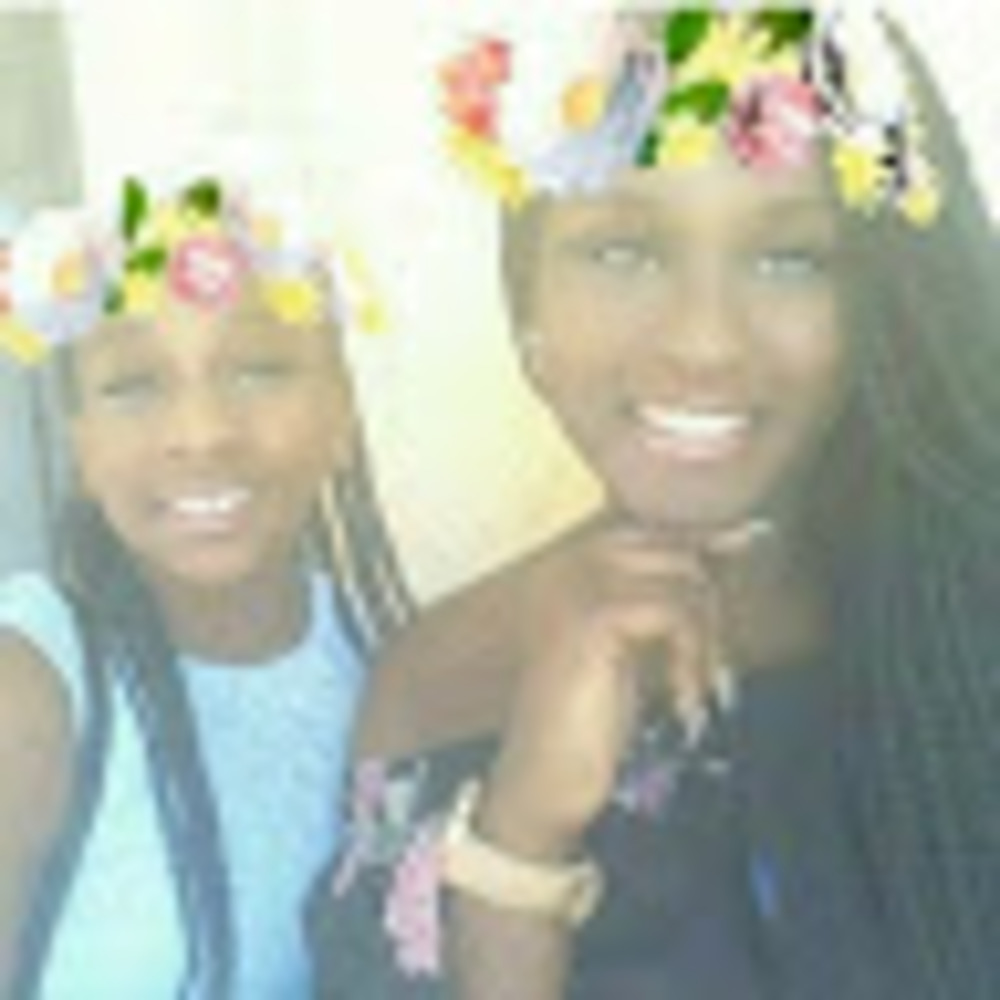 Meet your Posher, Niya
